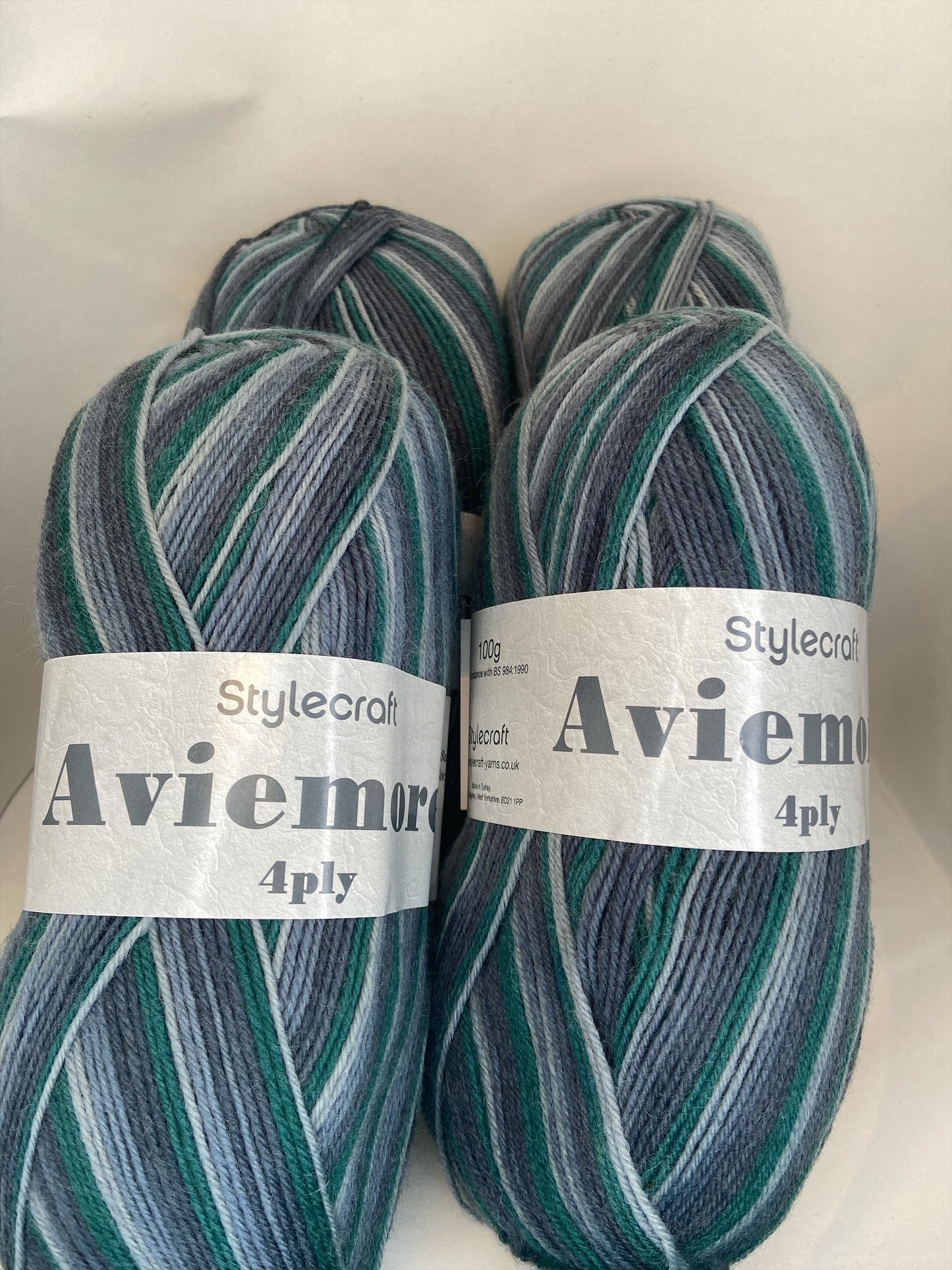 Stylecraft Aviemore Hat, Scarf and Glove Set Pattern and Wool Yarn Knitting Kit