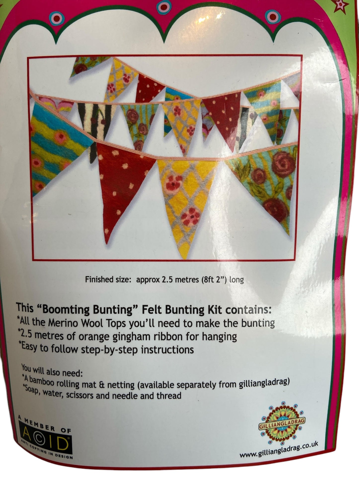 Gilliangladrag "Booming Bunting" Felting Kit