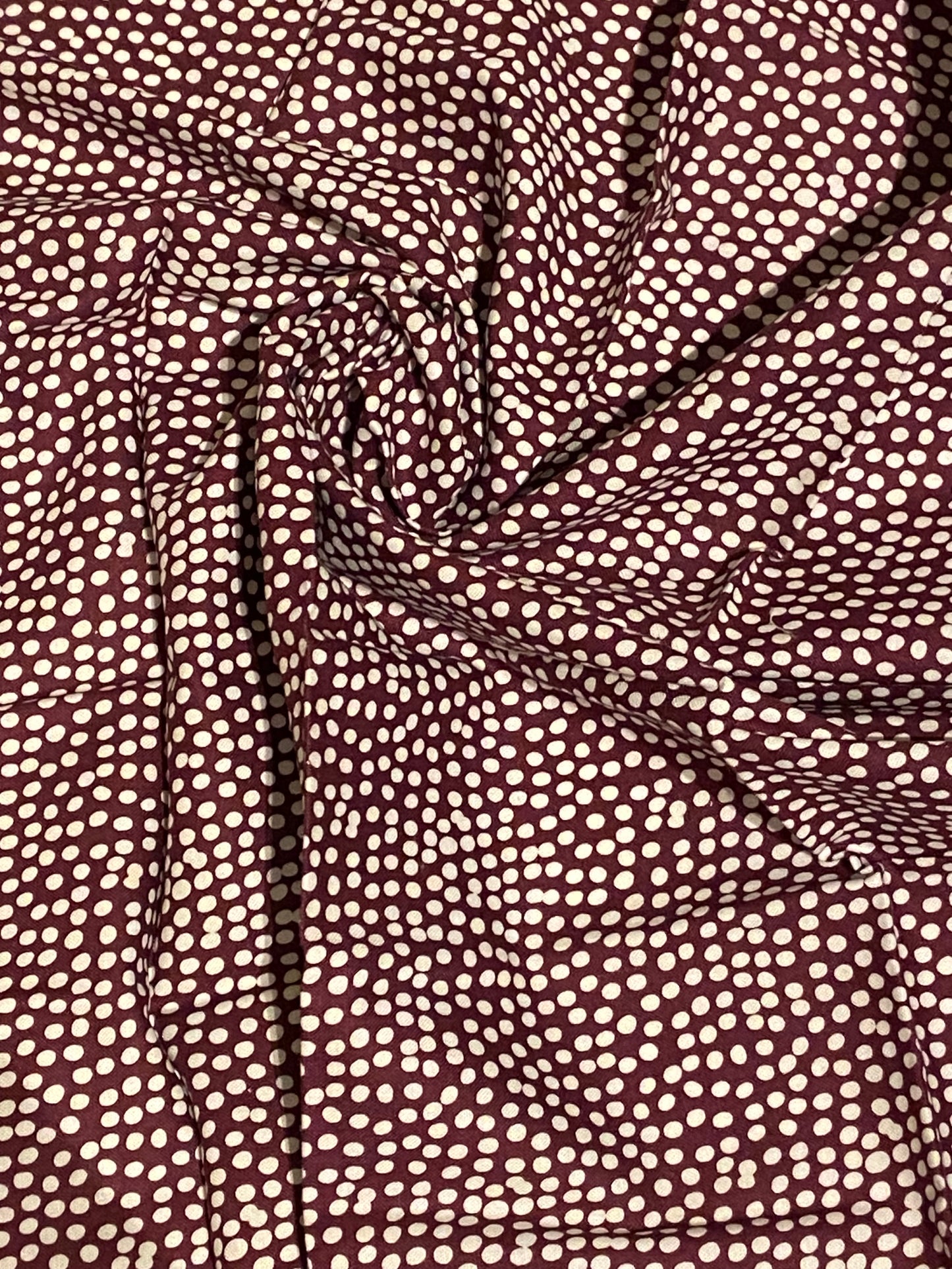 Flurry Print in Wine Red - Fat Quarter
