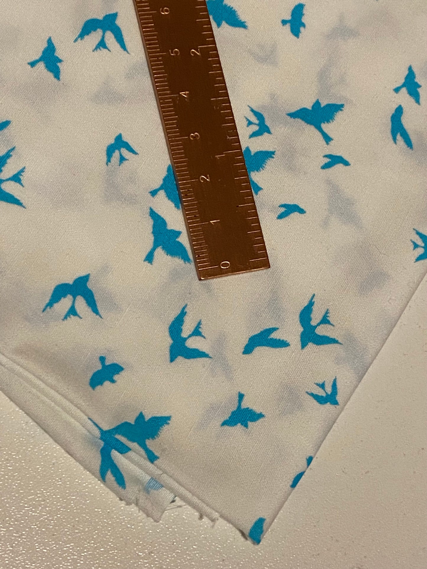 Blue and white Swallow Print Fabric - Fat Quarter