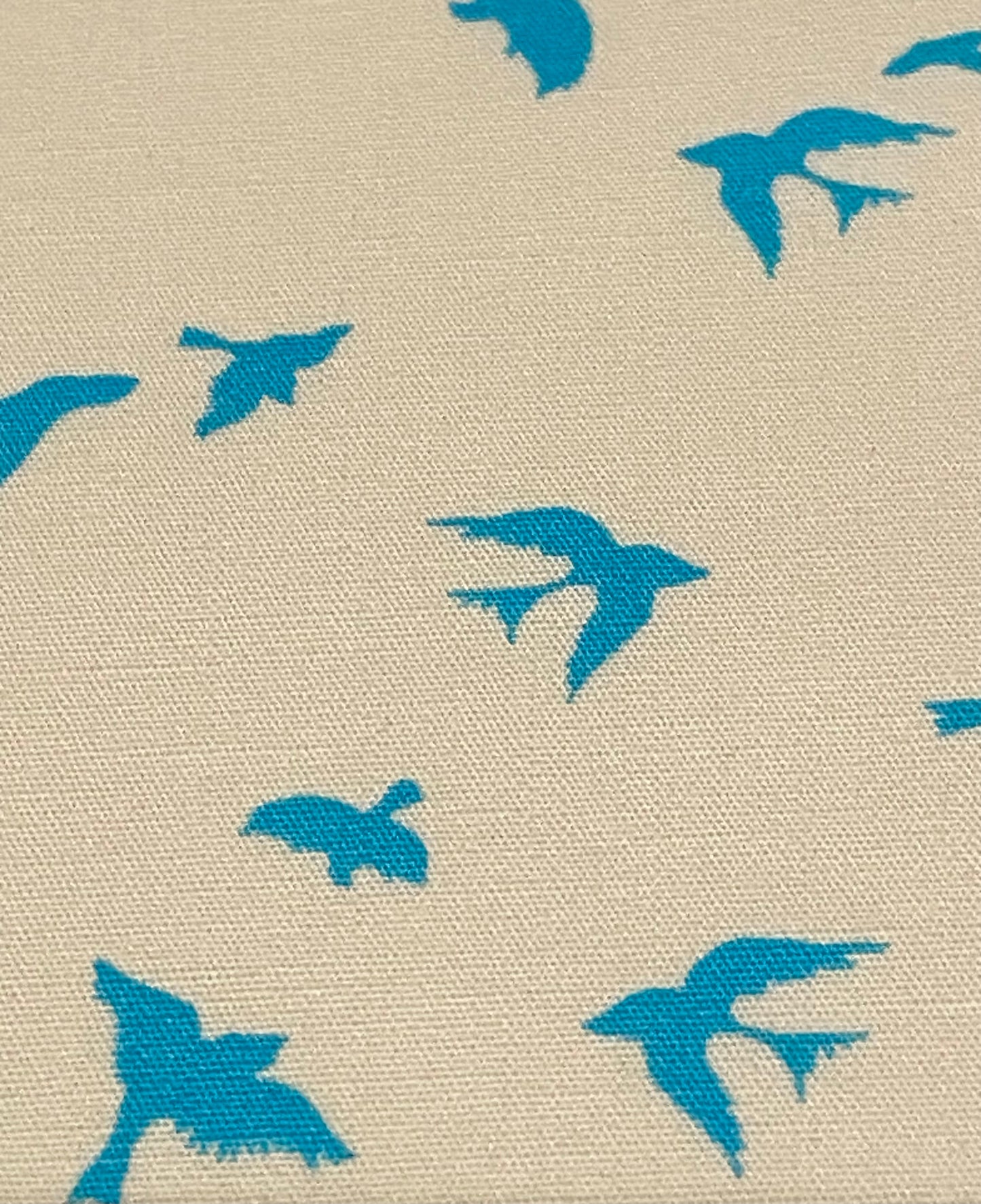 Blue and white Swallow Print Fabric - Fat Quarter