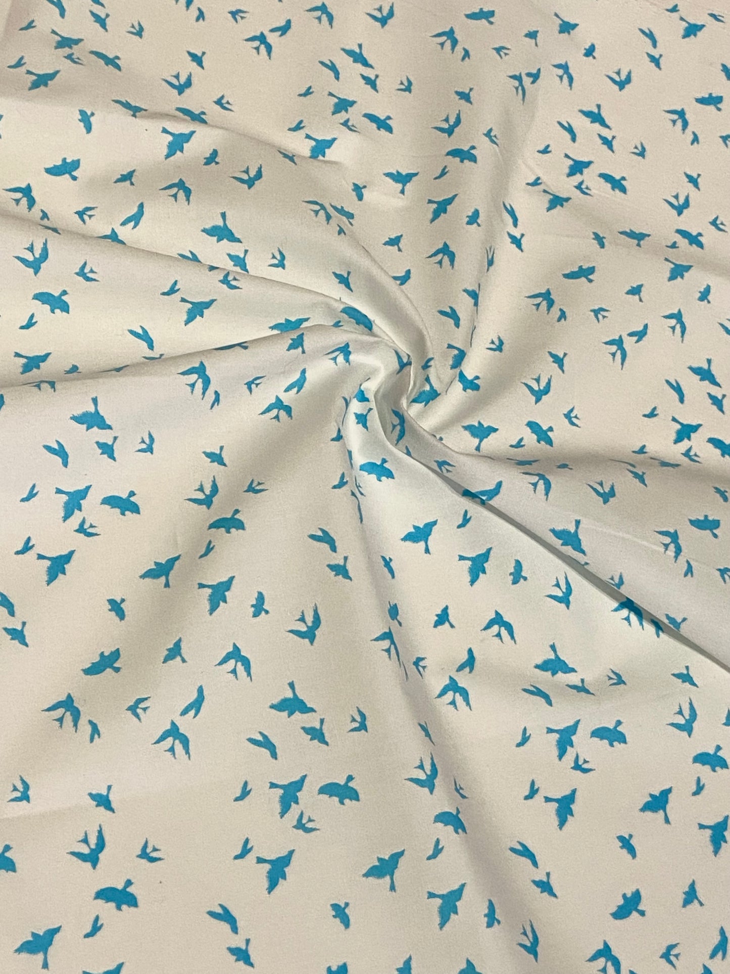 Blue and white Swallow Print Fabric - Fat Quarter