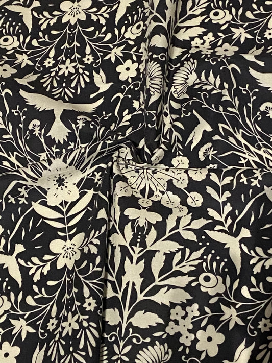 Black and White Print Fabric - Fat Quarter