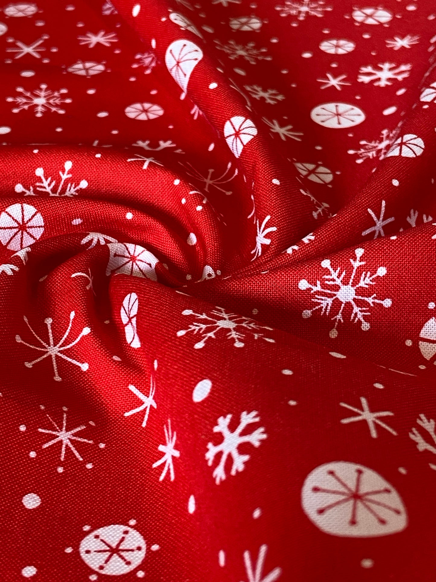 Snowflake Fabric in Red - Fat Quarter