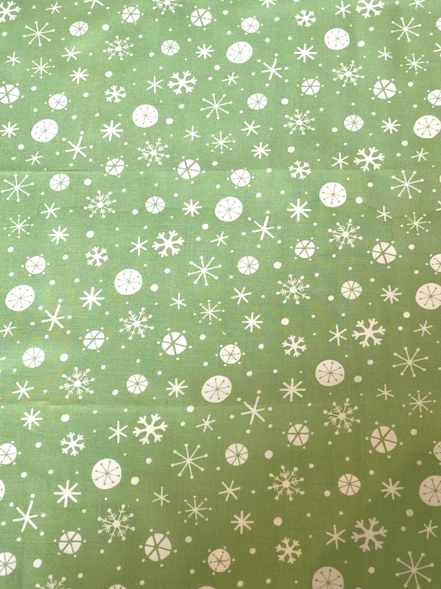 Snowflake Cotton Fabric in Green - Fat Quarter