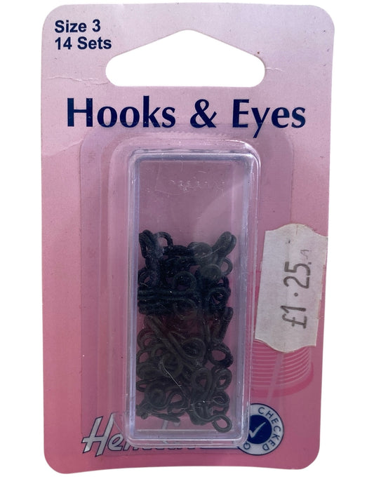 Hooks and Eyes: Black: Size 3