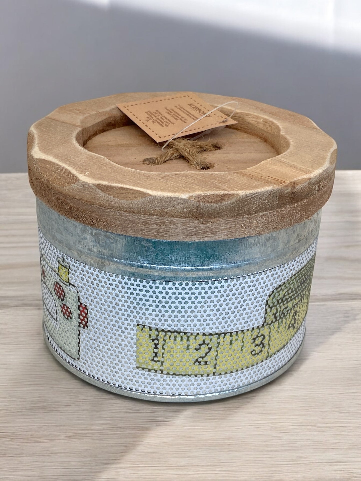 Vintage Collection Button-Shaped Sewing Box