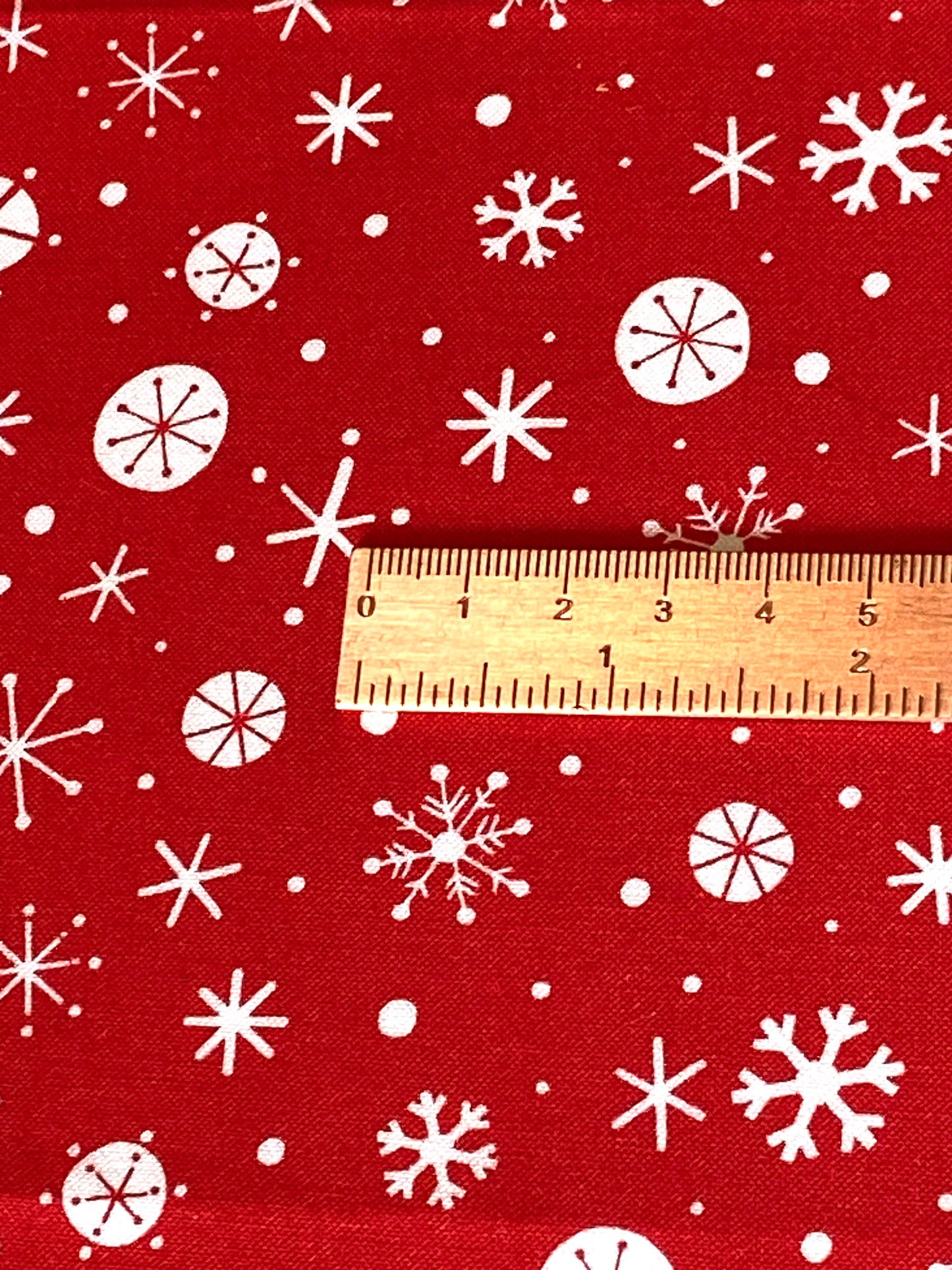 Snowflake Fabric in Red - Fat Quarter