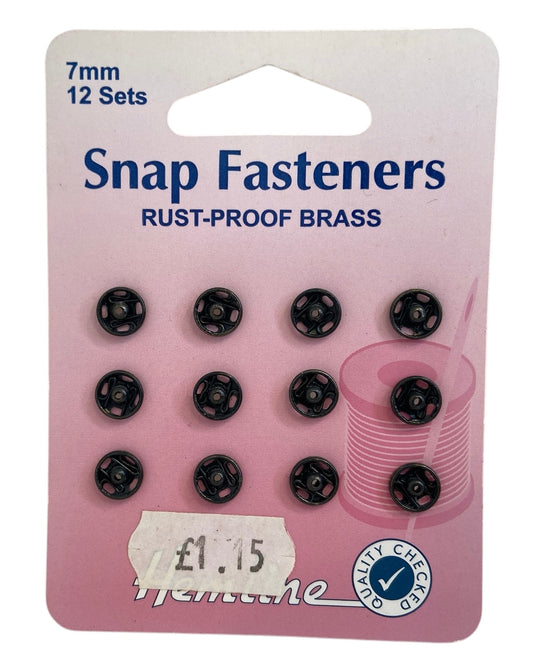 Snap Fasteners: Sew-on: Black: 7mm: Pack of 12